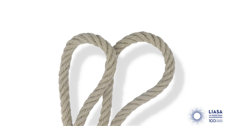  Round twisted rope made of synthetic hemp 